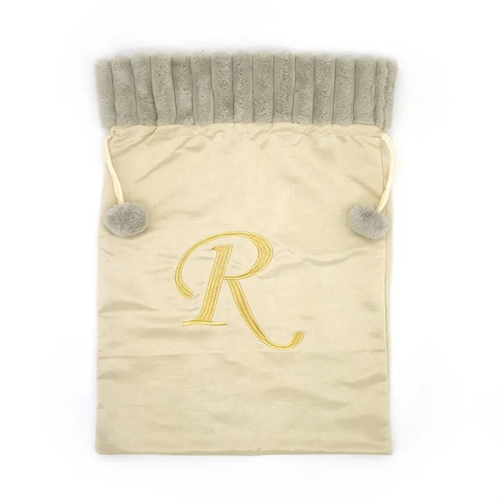 Hosan Nadolig Llythyren Fawr